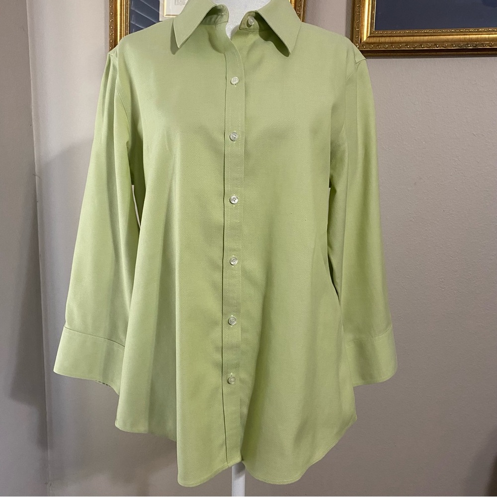 Liz Claiborne Women's Size 14 Non-Iron Lime Green Button Up Shirt Long Sleeves